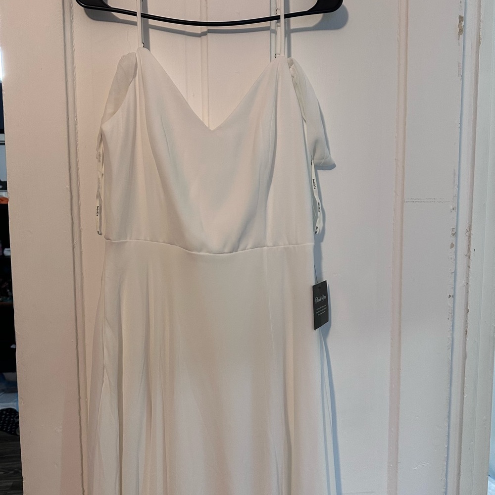 Soieblu Cream Halter Dress with off shoulder sleeve